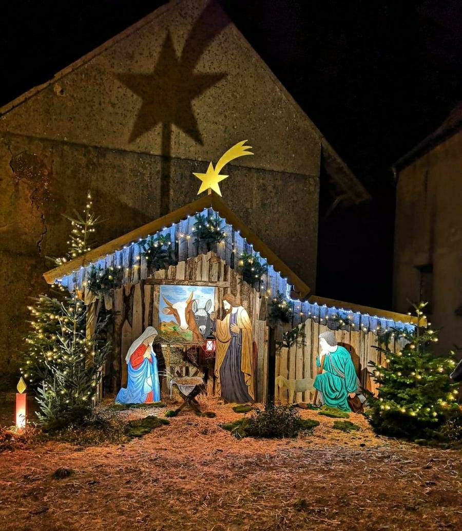 cr&egrave;che guising.jpg (169 KB)