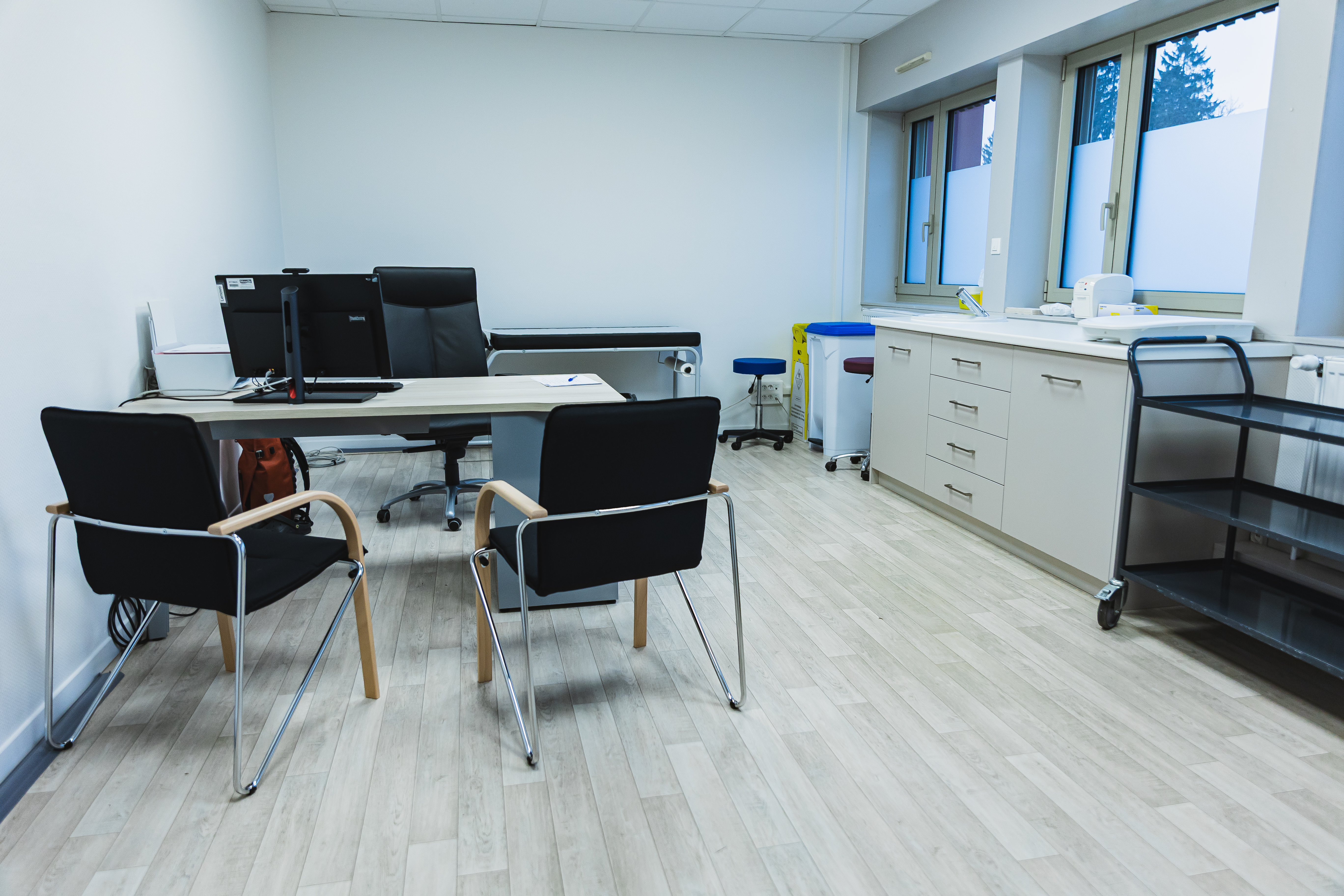 DPT57BITCHELD76.jpg (12.99 MB)