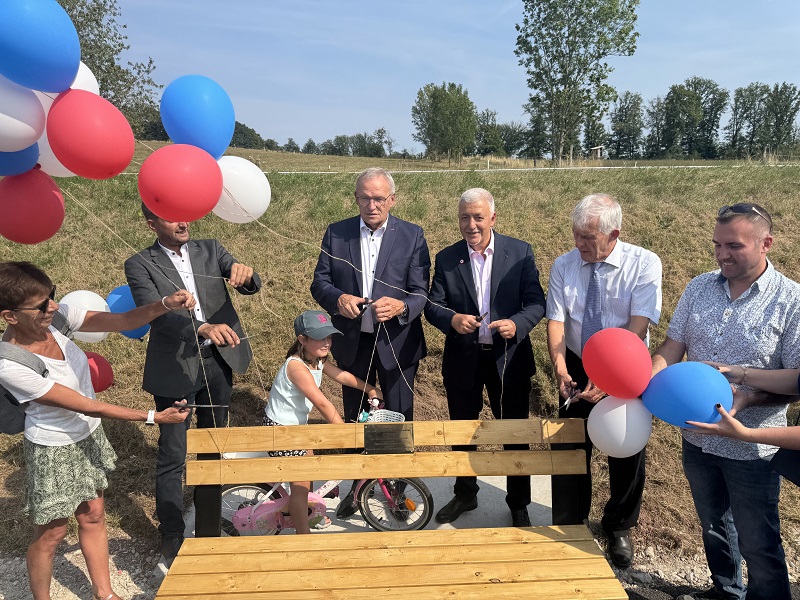 IMG_8643.jpg (266 KB)