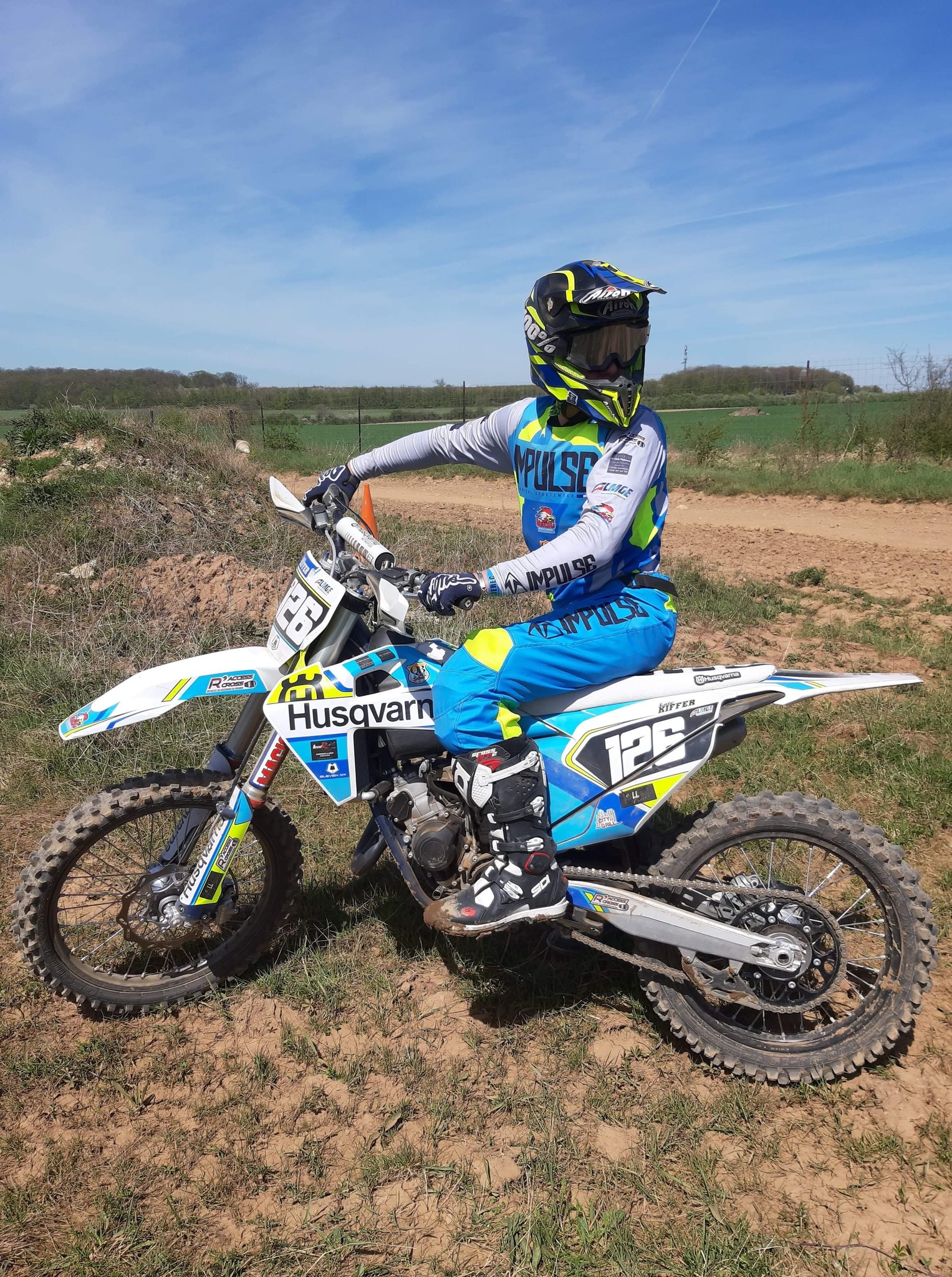 loic kiffer.jpg (1.15 MB)