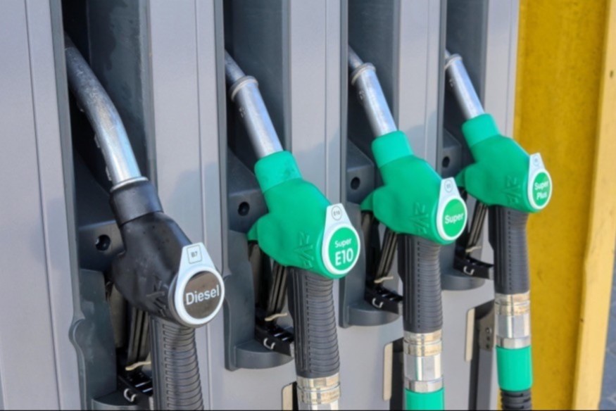 Carburants : le gouvernement maintient les aides aux entreprises face à la flambée des prix
